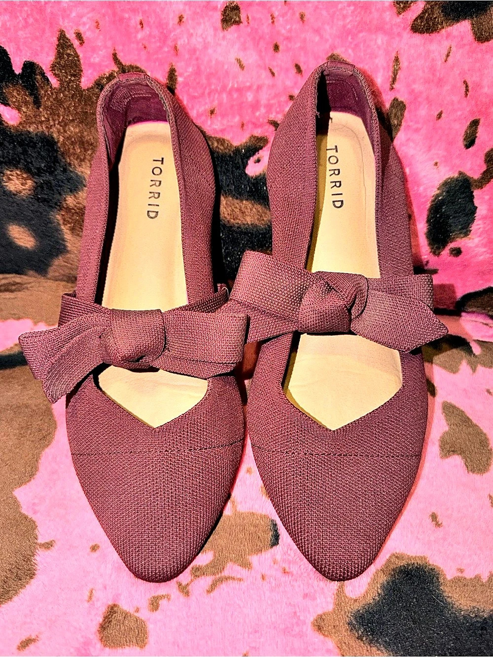 TORRID Pointed Toe Bow Flat (10WW) in Purple